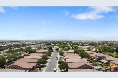 2992 E Ravenswood Drive, Gilbert, AZ 85298 - Photo 5