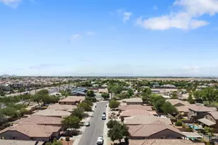 2992 E Ravenswood Dr, Gilbert, AZ 85298 - Photo 5