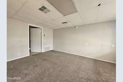 201 W Barrus Place, Casa Grande, AZ 85122 - Photo 9