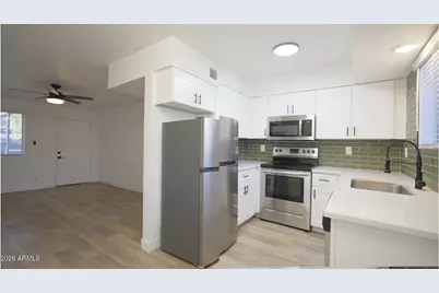 3025 N 36th Street #A2, Phoenix, AZ 85018 - Photo 5