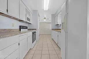 7906 E Kiowa Ave, Mesa, AZ 85209 - Photo 9