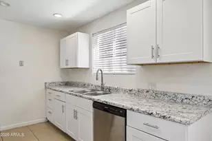 1111 E Turney Ave, Phoenix, AZ 85014 - Photo 9