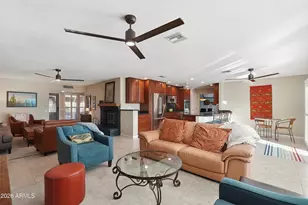 9519 W Country Club Dr, Sun City, AZ 85373 - Photo 11