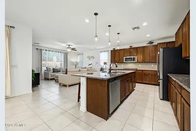 7528 W Odeum Lane, Phoenix, AZ 85043 - Photo 13