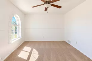 1017 E Justin St, Pearce, AZ 85625 - Photo 9