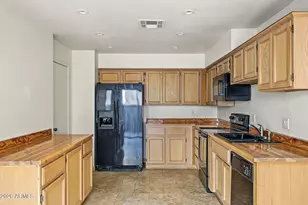 9423 N 59th Ave, Glendale, AZ 85302 - Photo 13