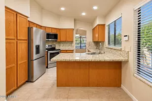 249 E Vaughn Ave, Gilbert, AZ 85234 - Photo 9