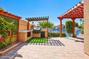 249 E Vaughn Ave, Gilbert, AZ 85234 - Photo 15