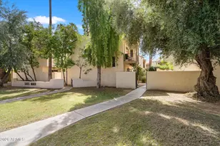4804 N 73rd St, Scottsdale, AZ 85251 - Photo 1