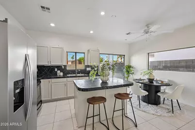 3020 E Kings Avenue, Phoenix, AZ 85032 - Photo 3