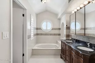 3224 E Taro Ln, Phoenix, AZ 85050 - Photo 15