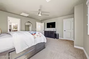 2040 E Heartwood Ln, Phoenix, AZ 85022 - Photo 11