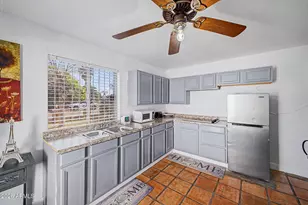 3602 N 64th Dr, Phoenix, AZ 85033 - Photo 25