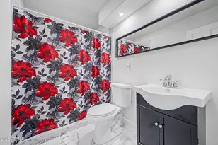 3602 N 64th Dr, Phoenix, AZ 85033 - Photo 15