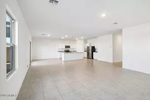 10554 N 156th Dr, Waddell, AZ 85355 - Photo 5