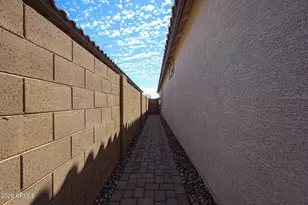 36560 W Leonessa Ave, Maricopa, AZ 85138 - Photo 27
