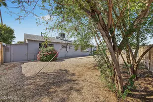 1037 N 74th St, Scottsdale, AZ 85257 - Photo 23