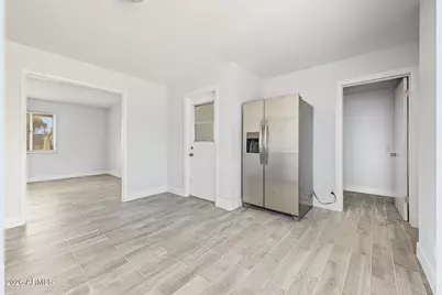 1037 N 74th Street, Scottsdale, AZ 85257 - Photo 9