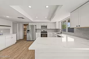 19236 N 22nd Ln, Phoenix, AZ 85027 - Photo 13
