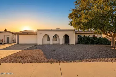 19236 N 22nd Lane, Phoenix, AZ 85027 - Photo 1