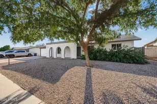 19236 N 22nd Ln, Phoenix, AZ 85027 - Photo 3