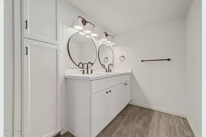 19236 N 22nd Lane, Phoenix, AZ 85027 - Photo 17