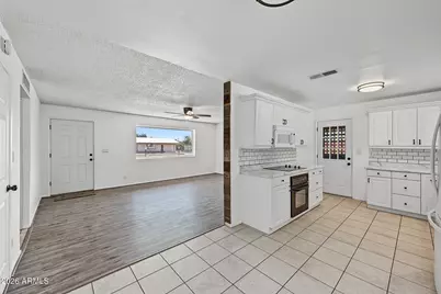 1008 E Friar Avenue, Apache Junction, AZ 85119 - Photo 9