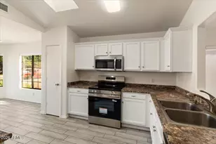 8575 W Rue De Lamour, Peoria, AZ 85381 - Photo 5