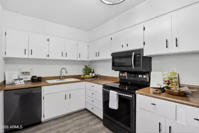 3655 N 5th Avenue #105, Phoenix, AZ 85013 - Photo 7