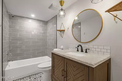 822 E Fern Drive S, Phoenix, AZ 85014 - Photo 15