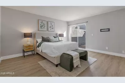 822 E Fern Drive S, Phoenix, AZ 85014 - Photo 11