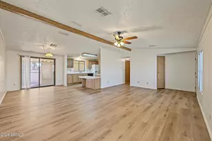 8601 N 103rd Ave, Peoria, AZ 85345 - Photo 9