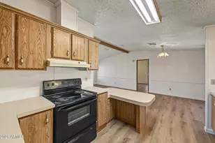8601 N 103rd Ave, Peoria, AZ 85345 - Photo 13