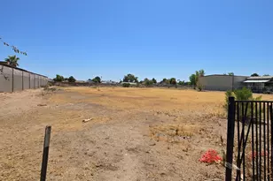 7831 N 185th Ave, Waddell, AZ 85355 - Photo 43