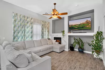15216 W Windrose Drive, Surprise, AZ 85379 - Photo 9