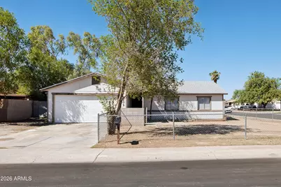 8202 W Highland Avenue, Phoenix, AZ 85033 - Photo 1