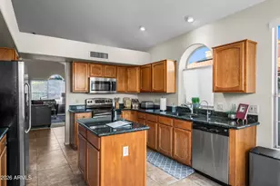 5624 E Evans Dr, Scottsdale, AZ 85254 - Photo 9
