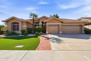 6519 W Crest Ln, Glendale, AZ 85310 - Photo 1