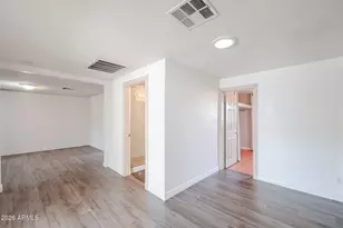 934 E Whitton Ave, Phoenix, AZ 85014 - Photo 9
