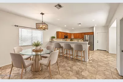 9568 W Frank Avenue, Peoria, AZ 85382 - Photo 7