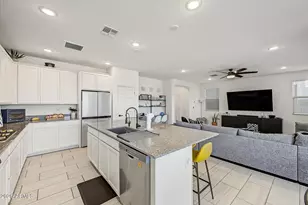 8835 W Fleetwood Ln, Glendale, AZ 85305 - Photo 13