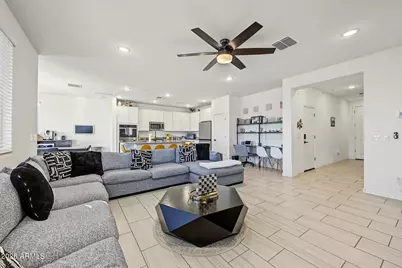 8835 W Fleetwood Lane, Glendale, AZ 85305 - Photo 11