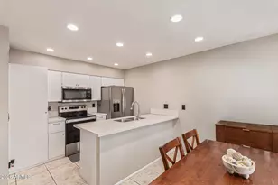 286 W Palomino Dr, Chandler, AZ 85225 - Photo 11