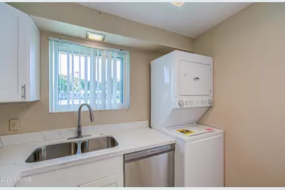 10752 W Peoria Avenue, Sun City, AZ 85351 - Photo 13