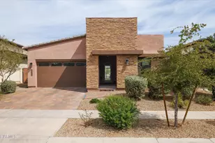 930 E Paseo Way, Phoenix, AZ 85042 - Photo 1