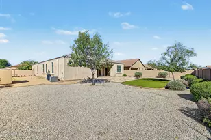 9267 W Denton Ln, Glendale, AZ 85305 - Photo 37