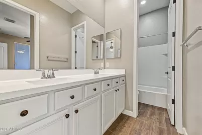 9267 W Denton Lane, Glendale, AZ 85305 - Photo 25