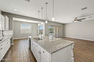 9267 W Denton Ln, Glendale, AZ 85305 - Photo 15