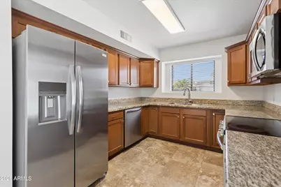 18351 N 88th Avenue, Peoria, AZ 85382 - Photo 3