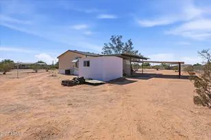 2582 W Smoketree St, Apache Junction, AZ 85120 - Photo 33